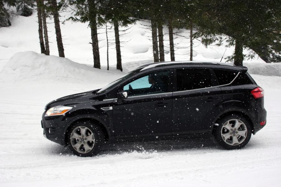  Ford Kuga 2008 года  (фото 77 из 139)